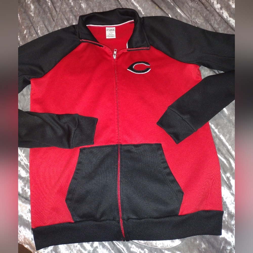 VS Pink jacket-Cincinnati Reds